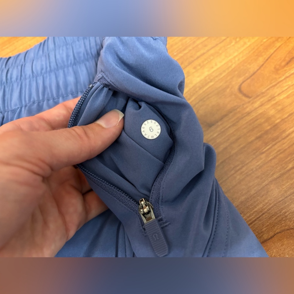 LULULEMON Tracker Short V (Lined) - Picture 3 of 8
